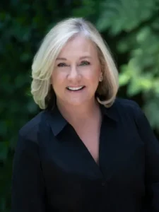 Margaret Wood Charlotte Queen City Realestate-Agent.